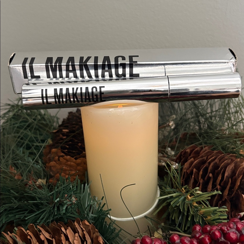IL Makiage Mascara in Icon Black High Volume & Intense Curl Mascara NIB
